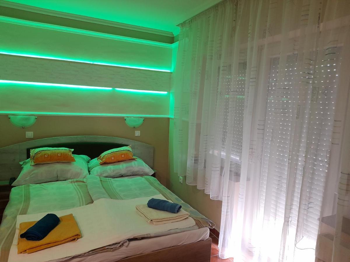 Andrea Apartman Hajdúszoboszló Exteriör bild