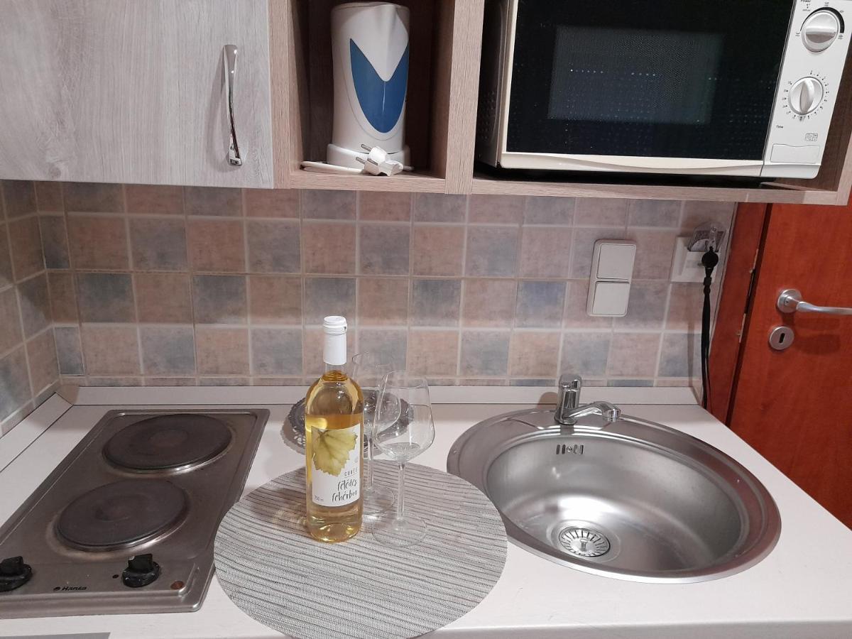 Andrea Apartman Hajdúszoboszló Exteriör bild