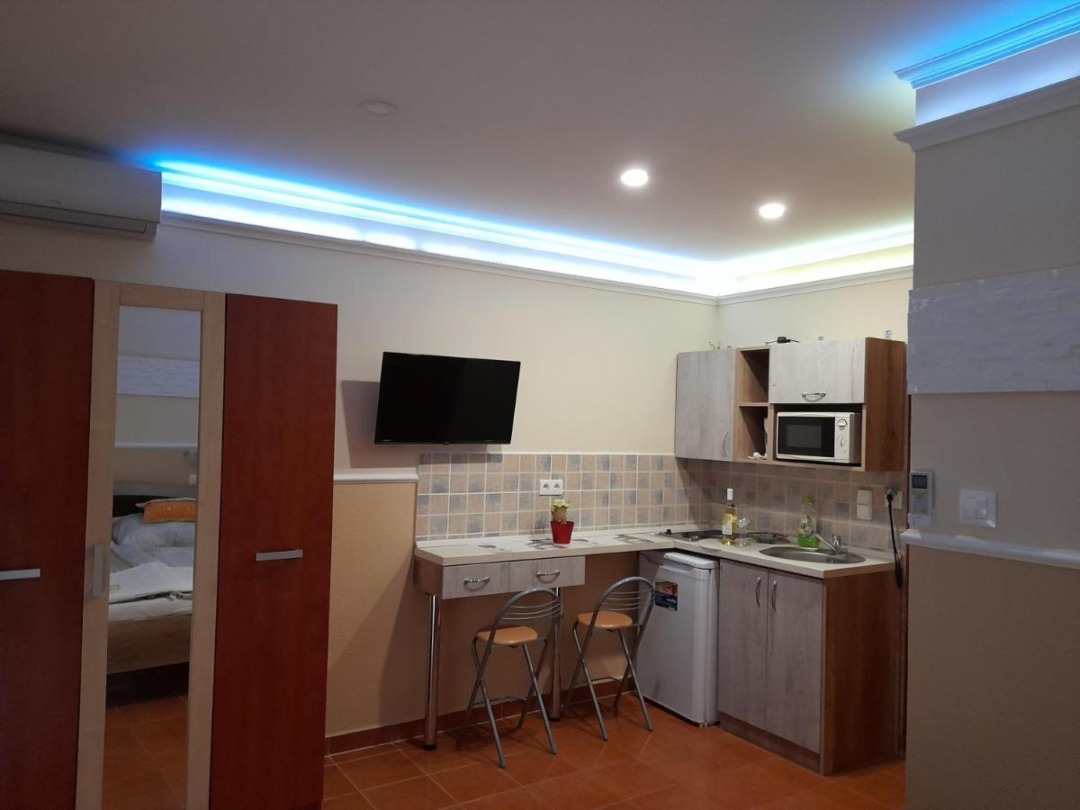 Andrea Apartman Hajdúszoboszló Exteriör bild
