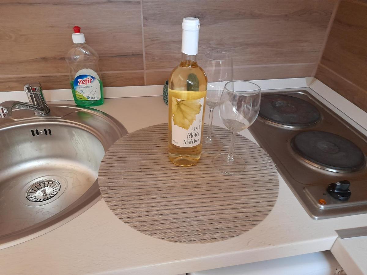 Andrea Apartman Hajdúszoboszló Exteriör bild
