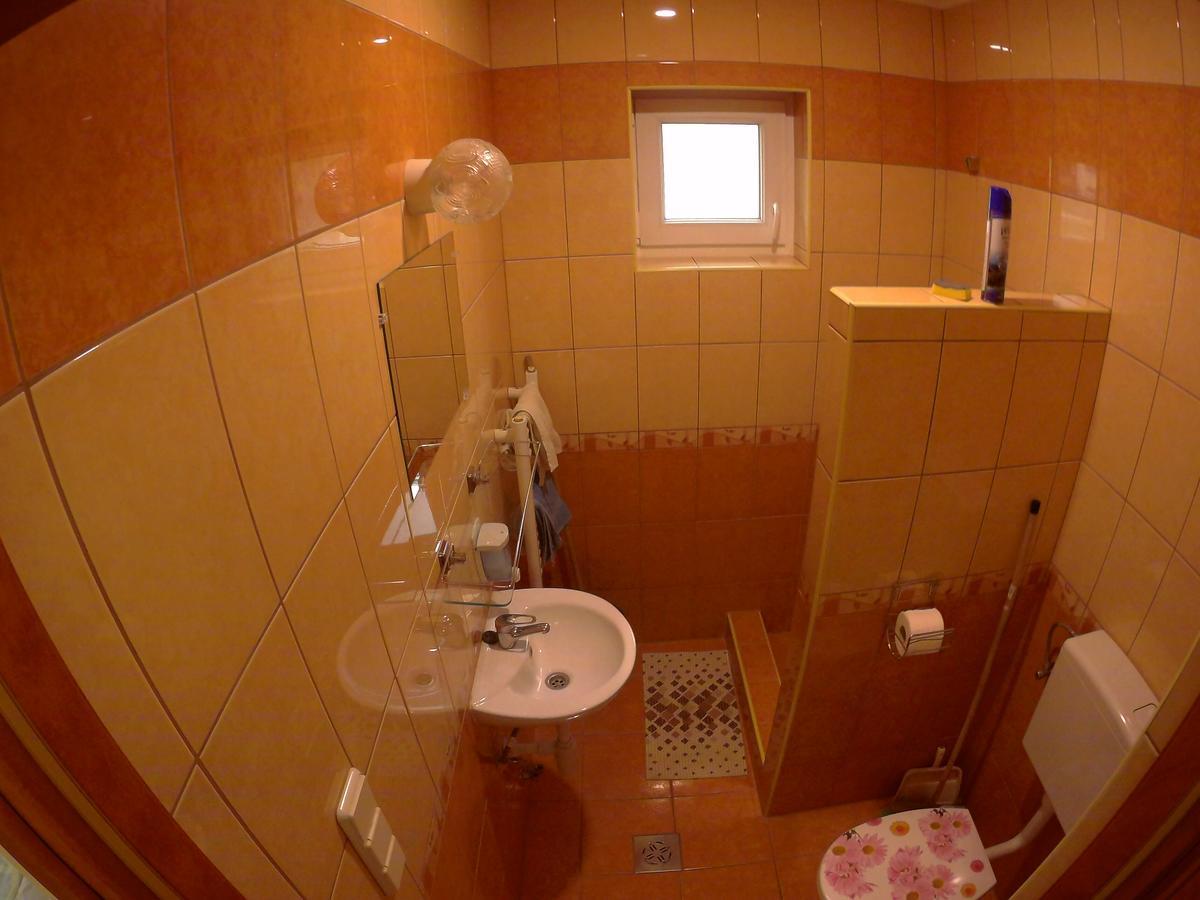 Andrea Apartman Hajdúszoboszló Exteriör bild